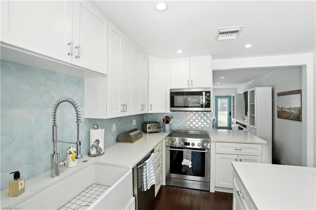 1063 22nd AVE N-10
