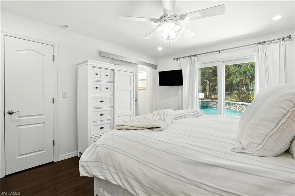 1063 22nd AVE N-18