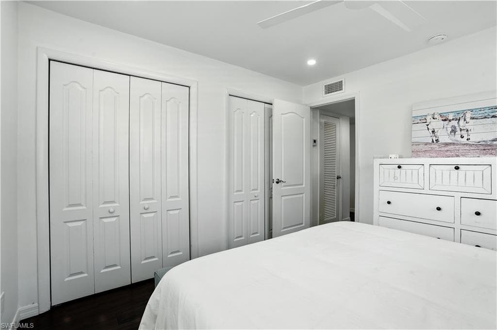 1063 22nd AVE N-21