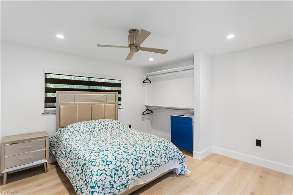 240 Southwinds DR-17