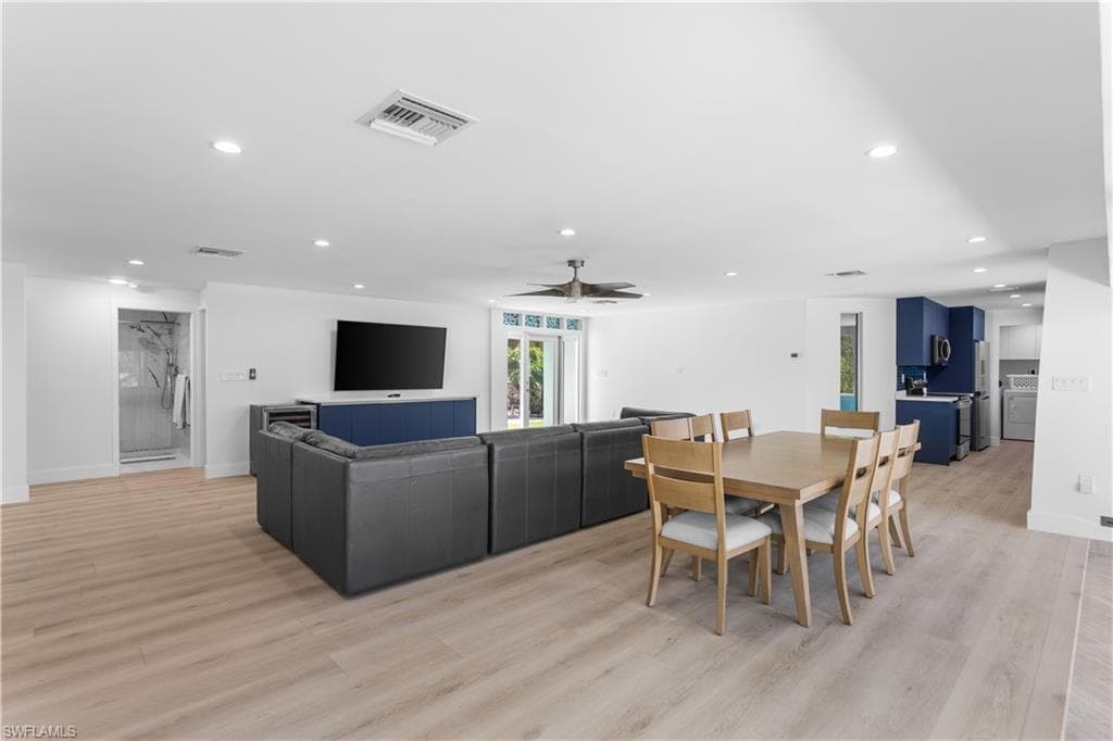 240 Southwinds DR-5