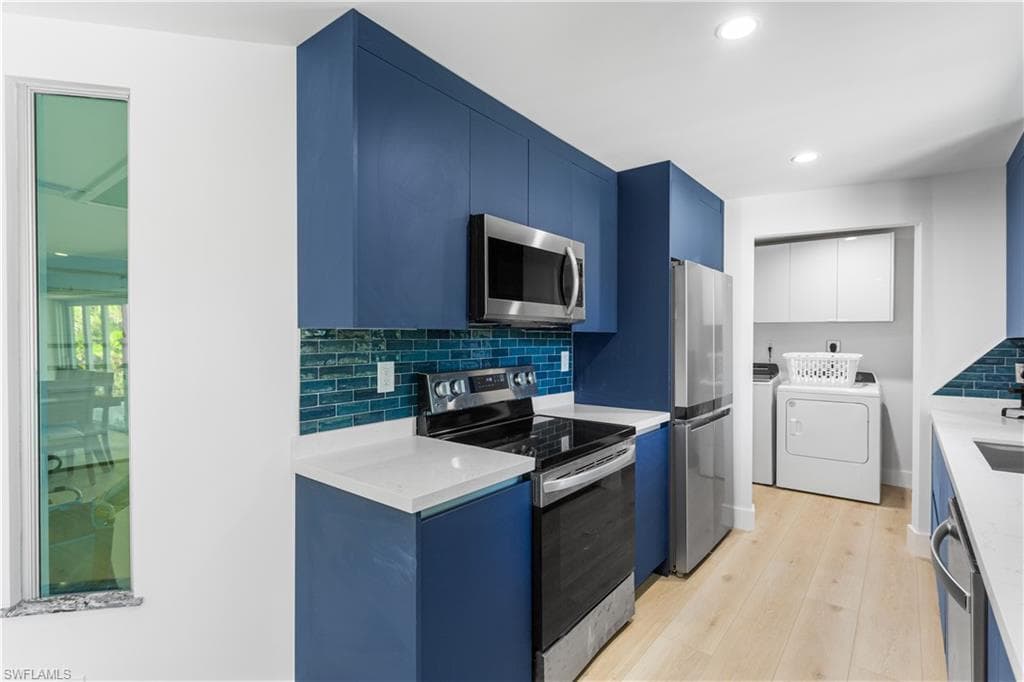 240 Southwinds DR-9