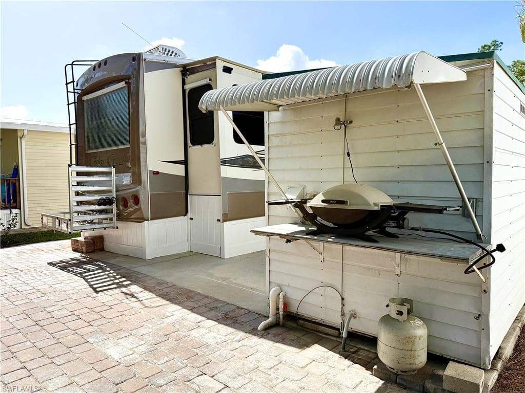 460 Vanda Sanctuary-32