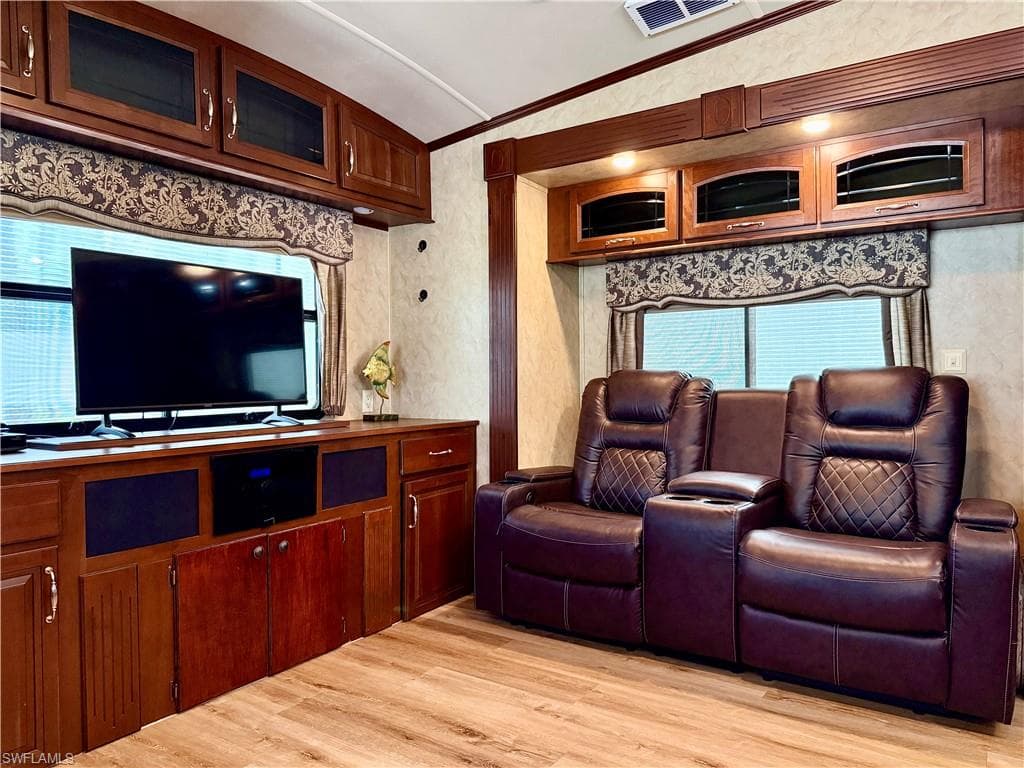 460 Vanda Sanctuary-14