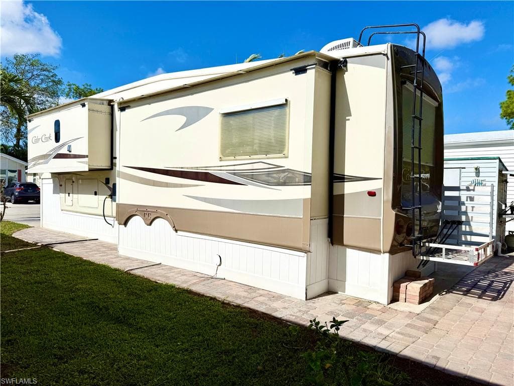 460 Vanda Sanctuary-37