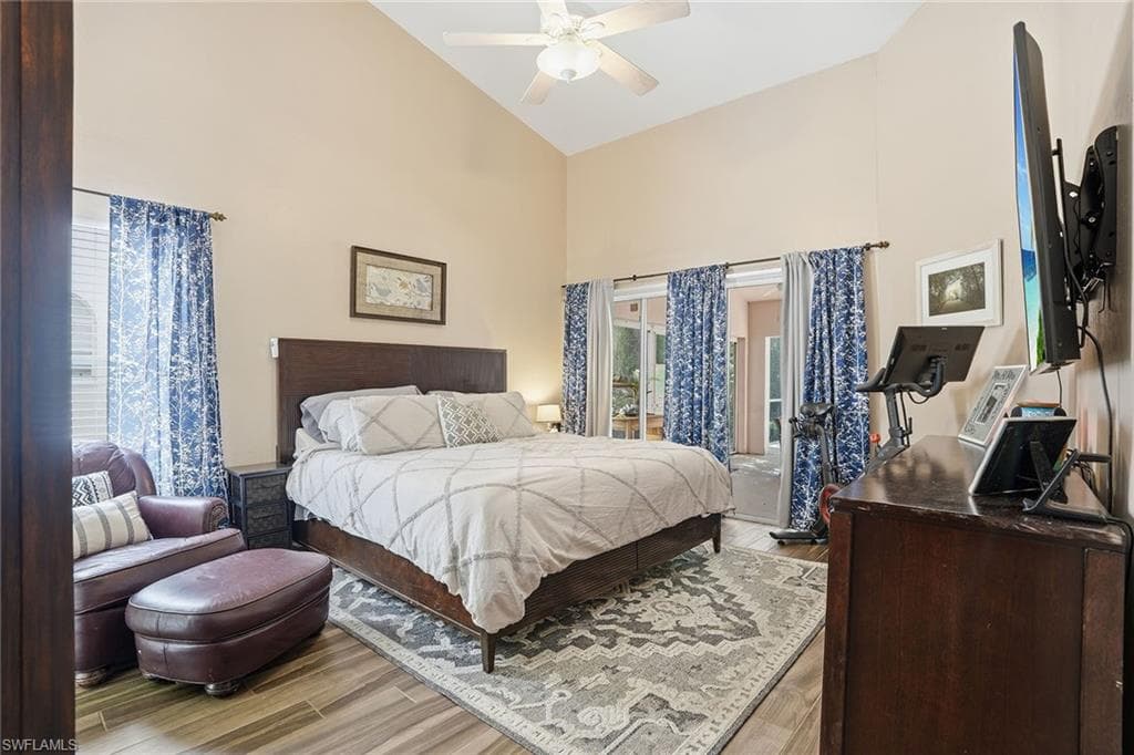 8128 Breton CIR-17
