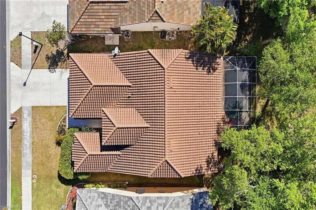 8128 Breton CIR-3