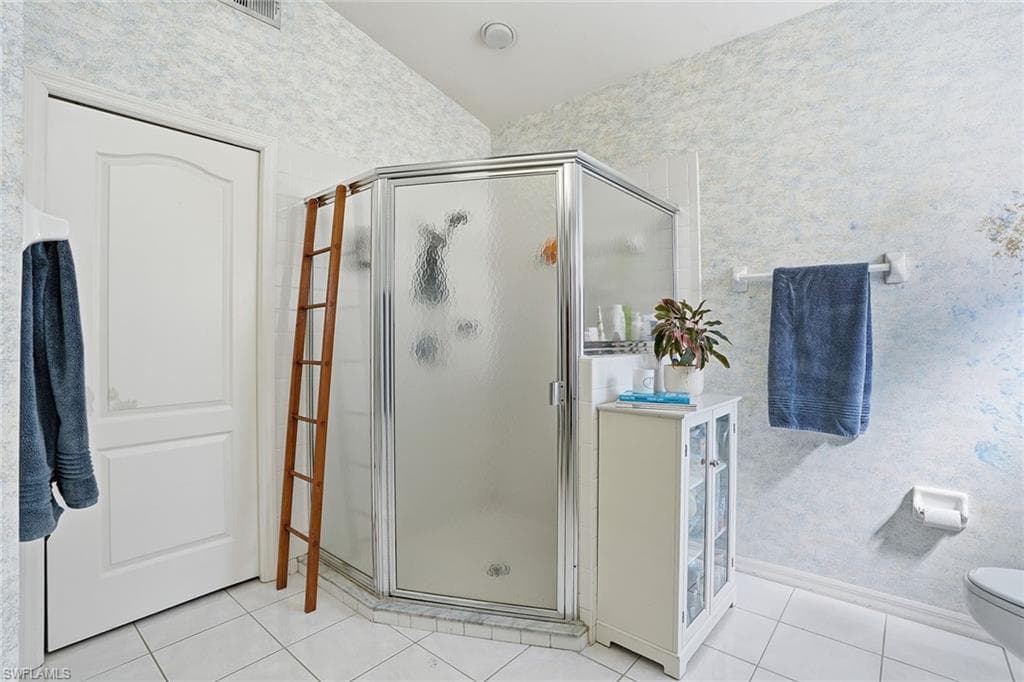 8128 Breton CIR-20