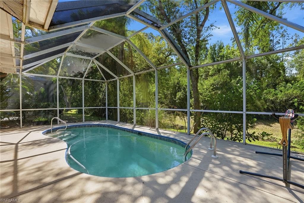 8128 Breton CIR-34