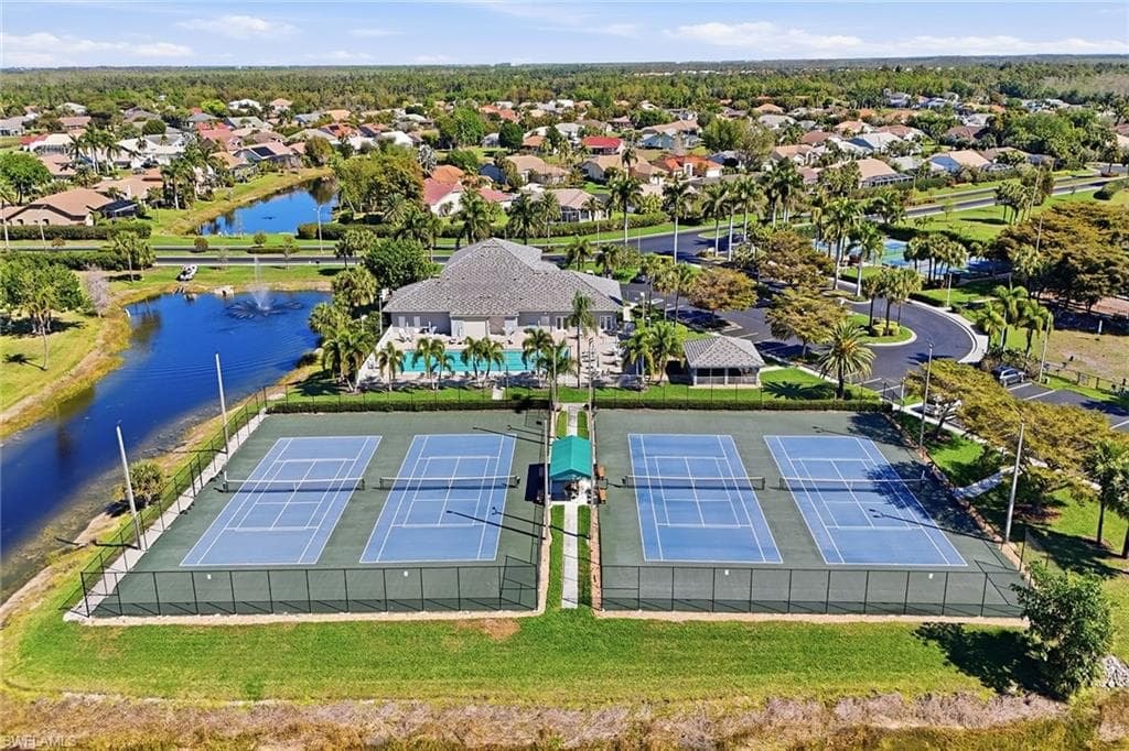 8128 Breton CIR-38