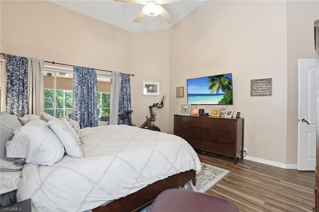 8128 Breton CIR-18