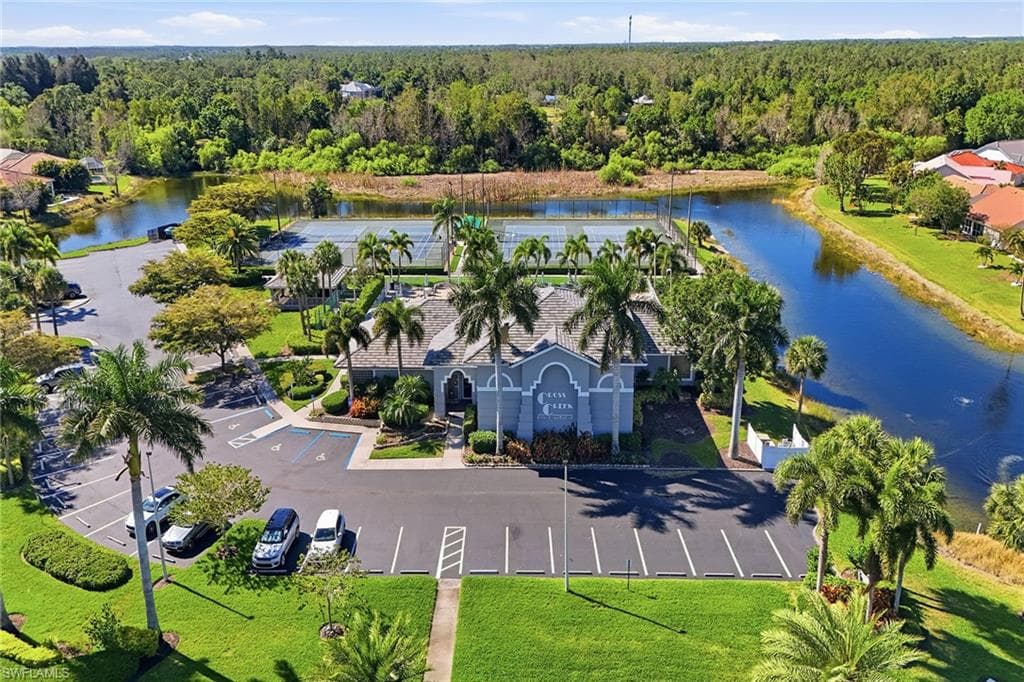 8128 Breton CIR-37