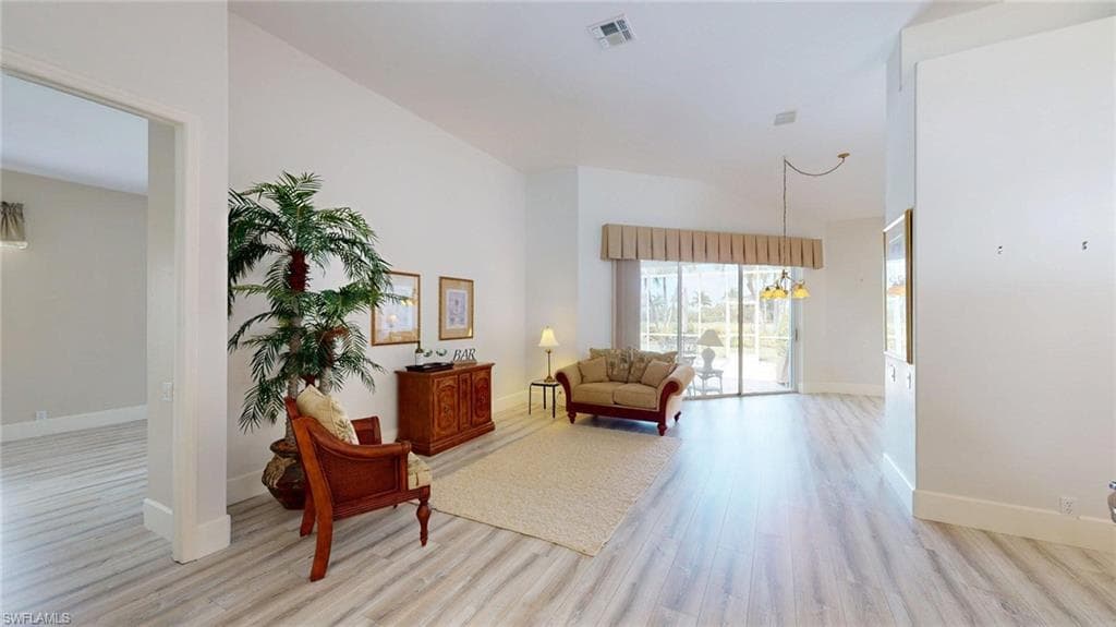 16137 Edgemont DR-13