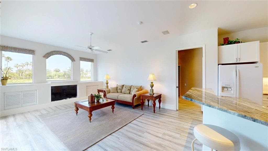 16137 Edgemont DR-5