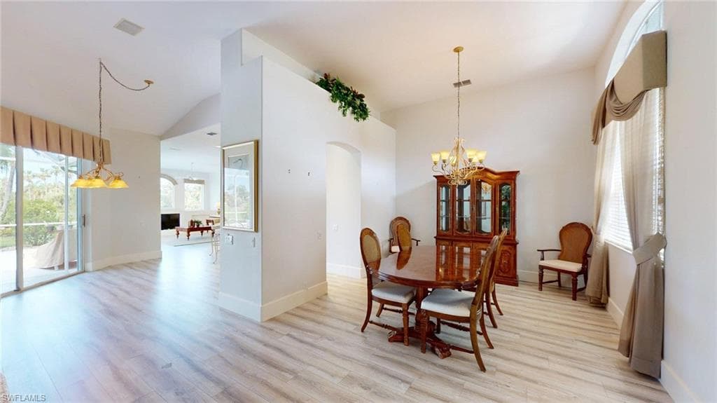 16137 Edgemont DR-10
