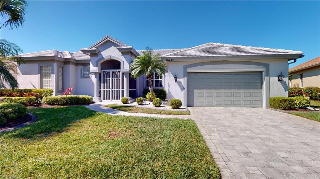 16137 Edgemont DR-39