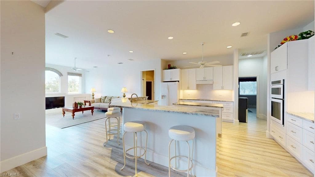 16137 Edgemont DR-8
