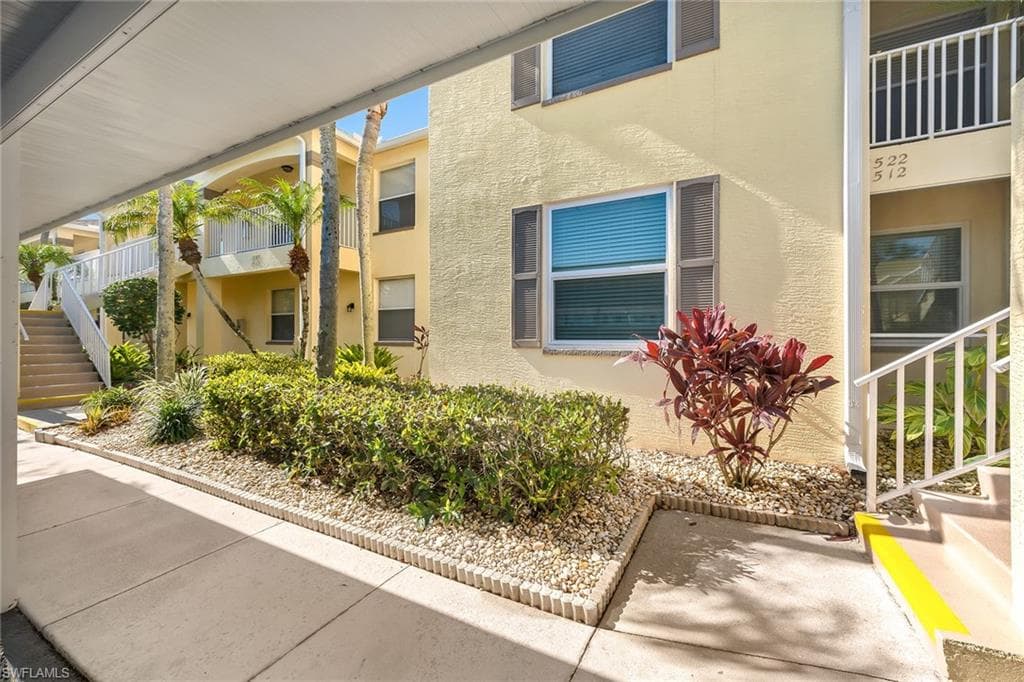 1366 Mainsail DR 1522-27