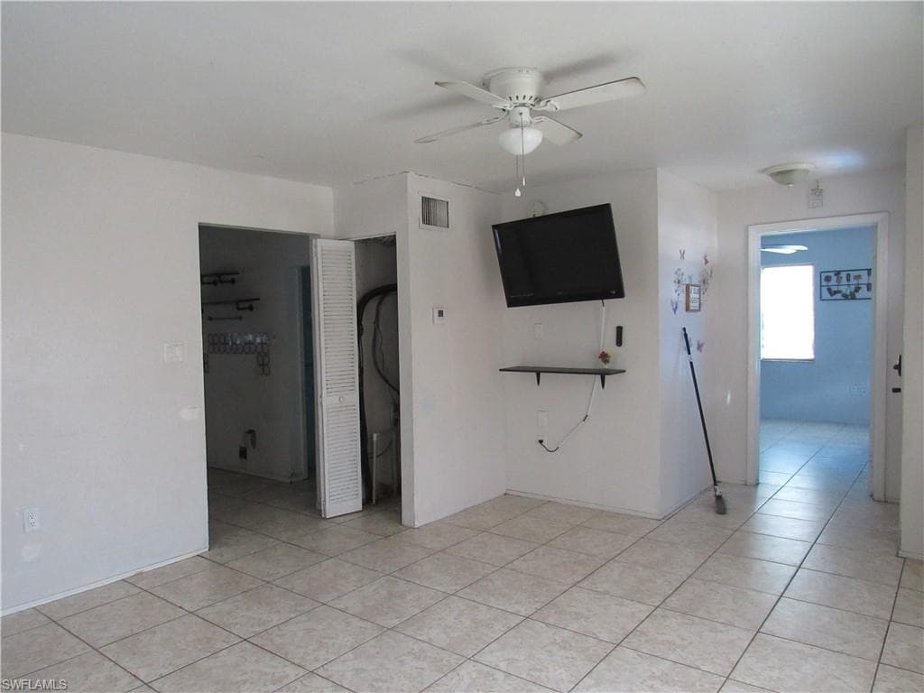 2365 Canal ST-13