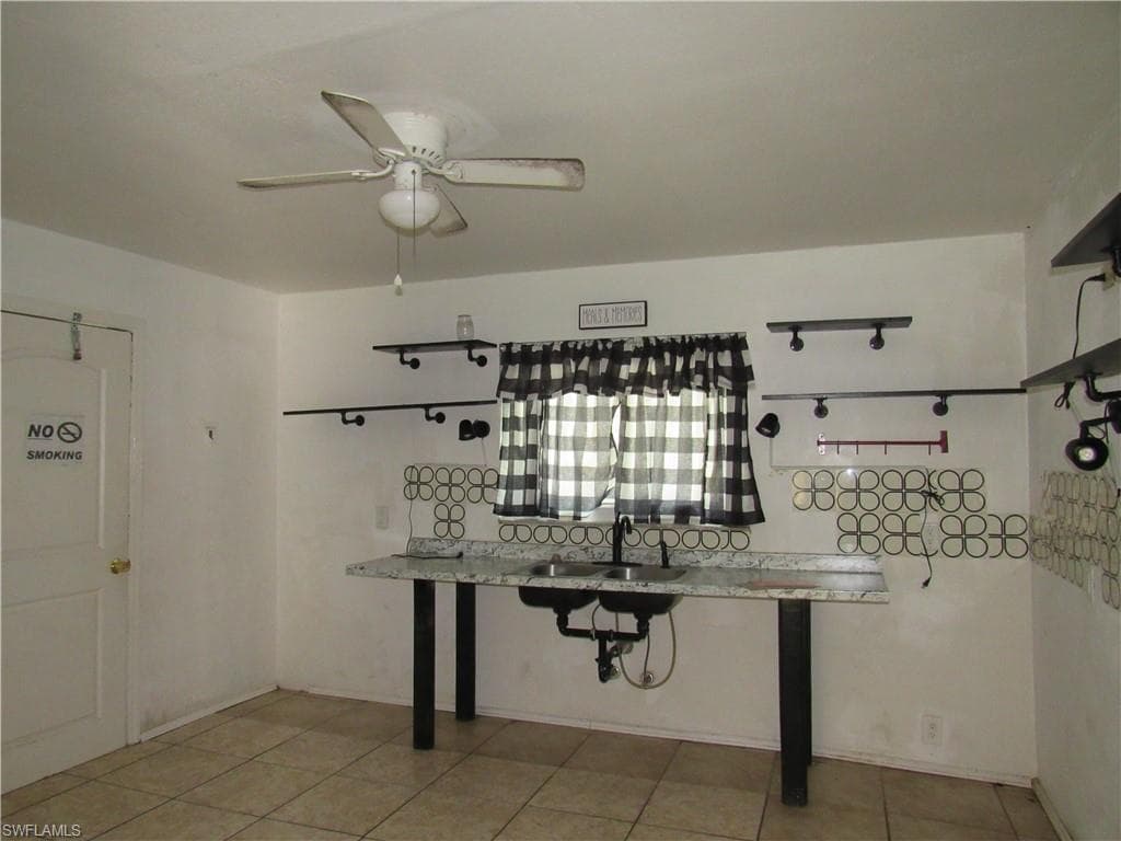 2365 Canal ST-8