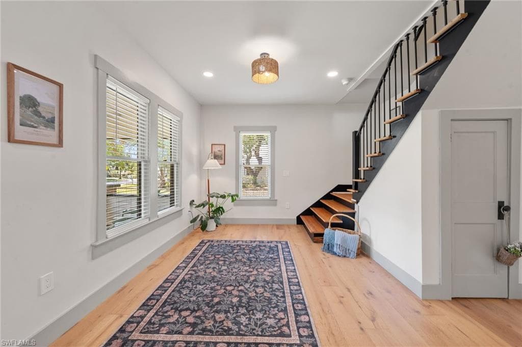 2647 Michigan AVE-9