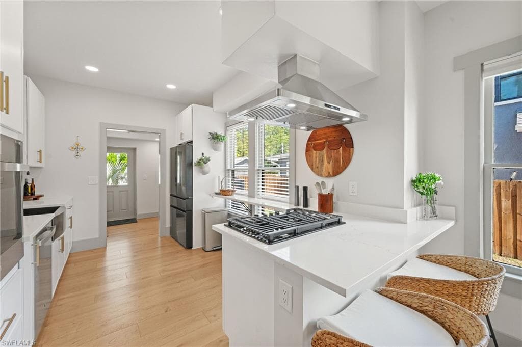2647 Michigan AVE-15