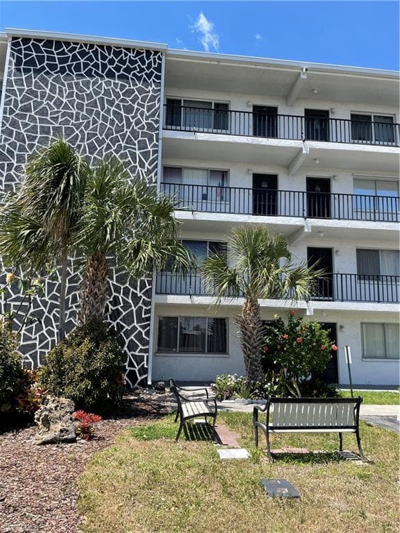 4906 Victoria DR 313-1
