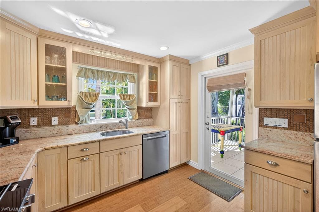 11536 Wightman LN-15