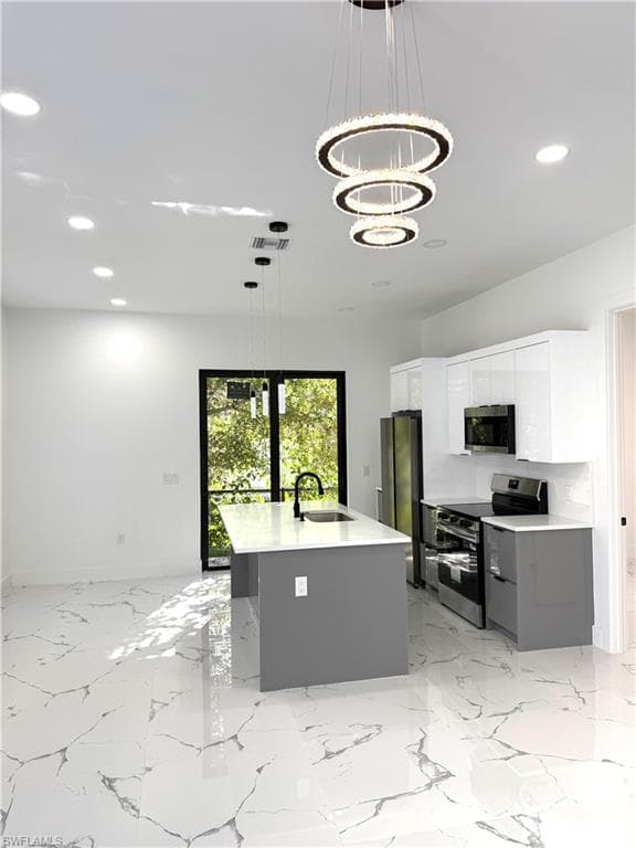 914 Sunrise BLVD-10