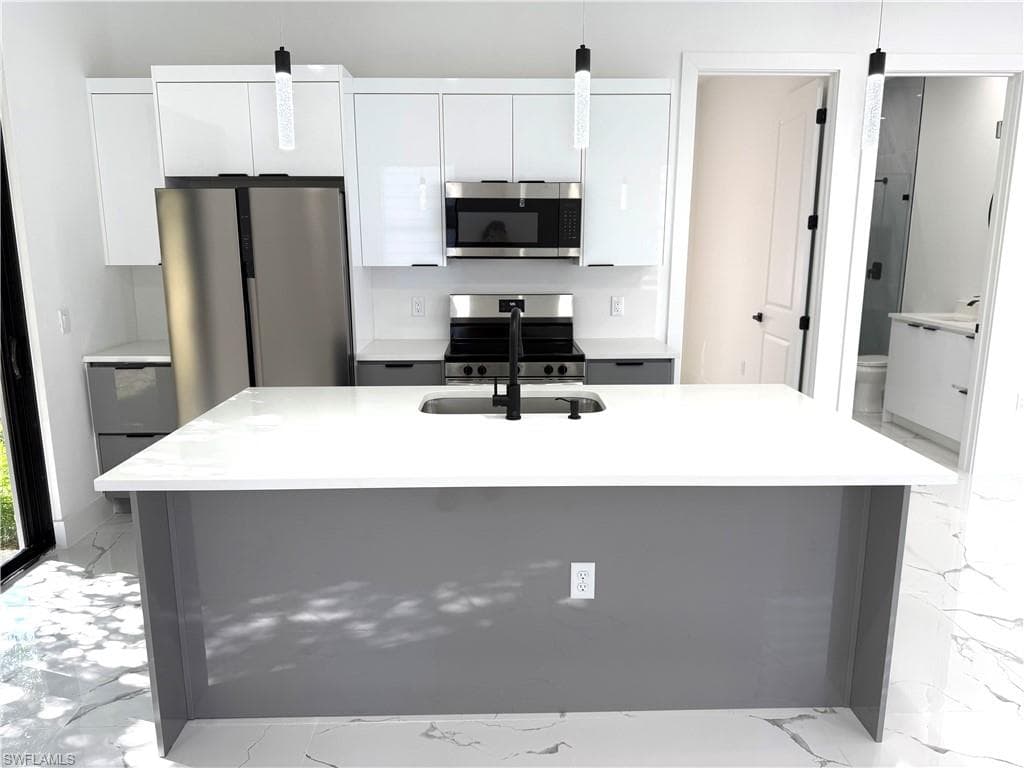 914 Sunrise BLVD-8