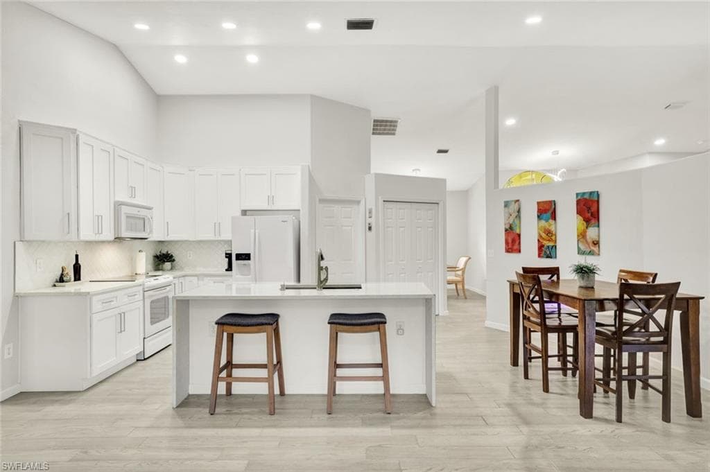 9820 Alhambra LN-2