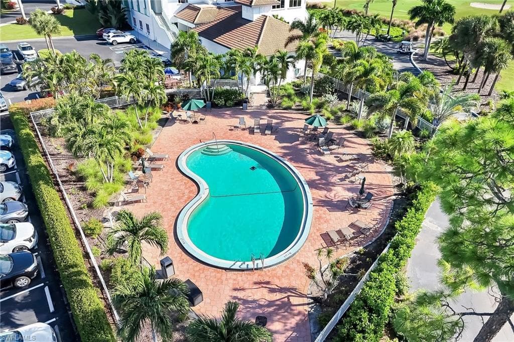 9820 Alhambra LN-16