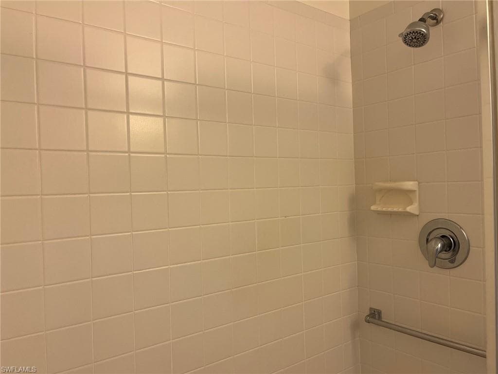 7402 Lake Breeze DR 202-12