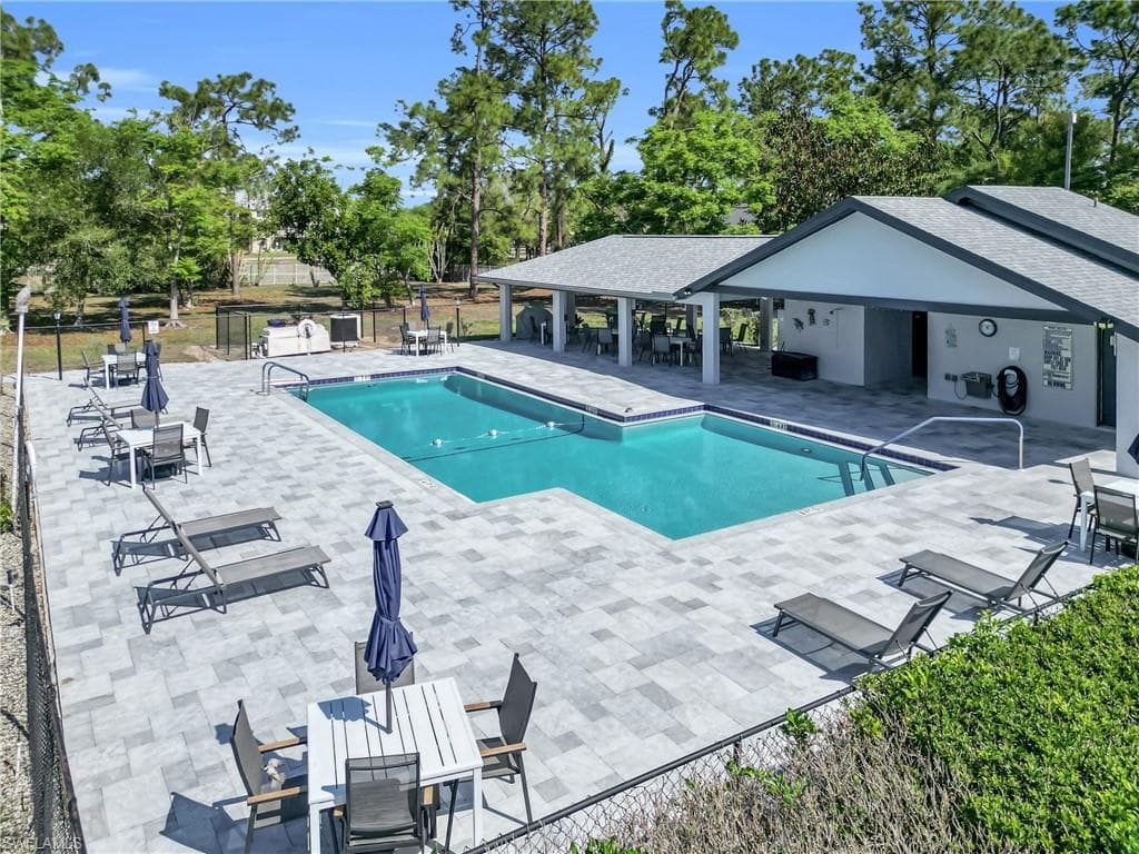 10438 Lakeport CT-22