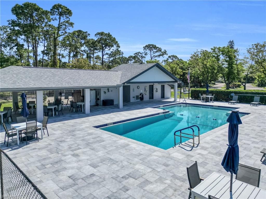 10438 Lakeport CT-25