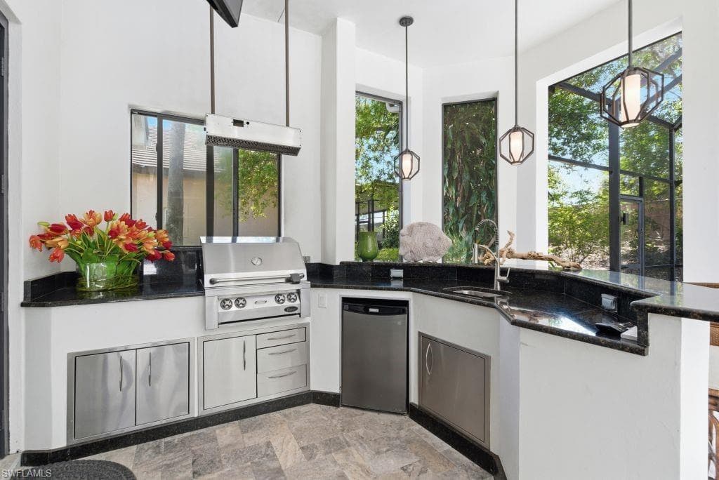 18610 Verona Lago DR-32