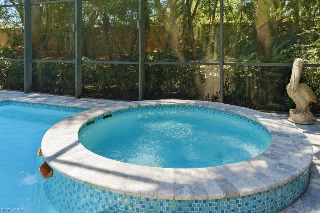 18610 Verona Lago DR-34