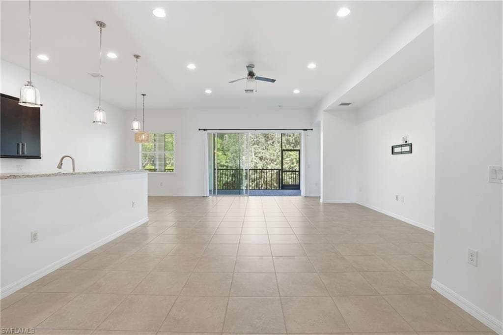8752 Banyan Bay BLVD-7