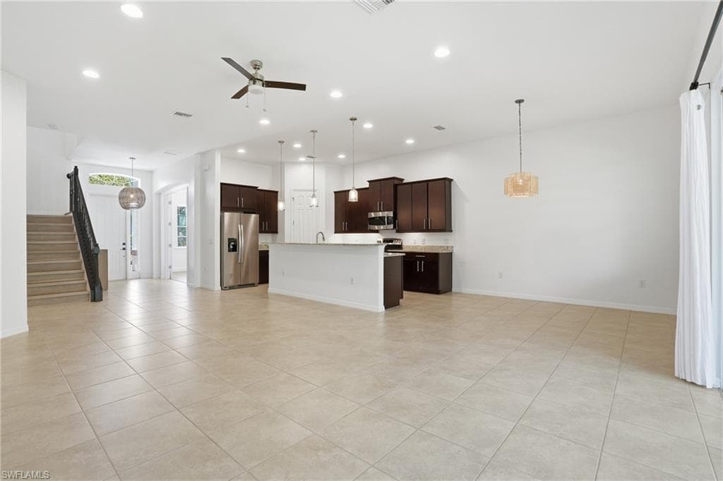 8752 Banyan Bay BLVD-10