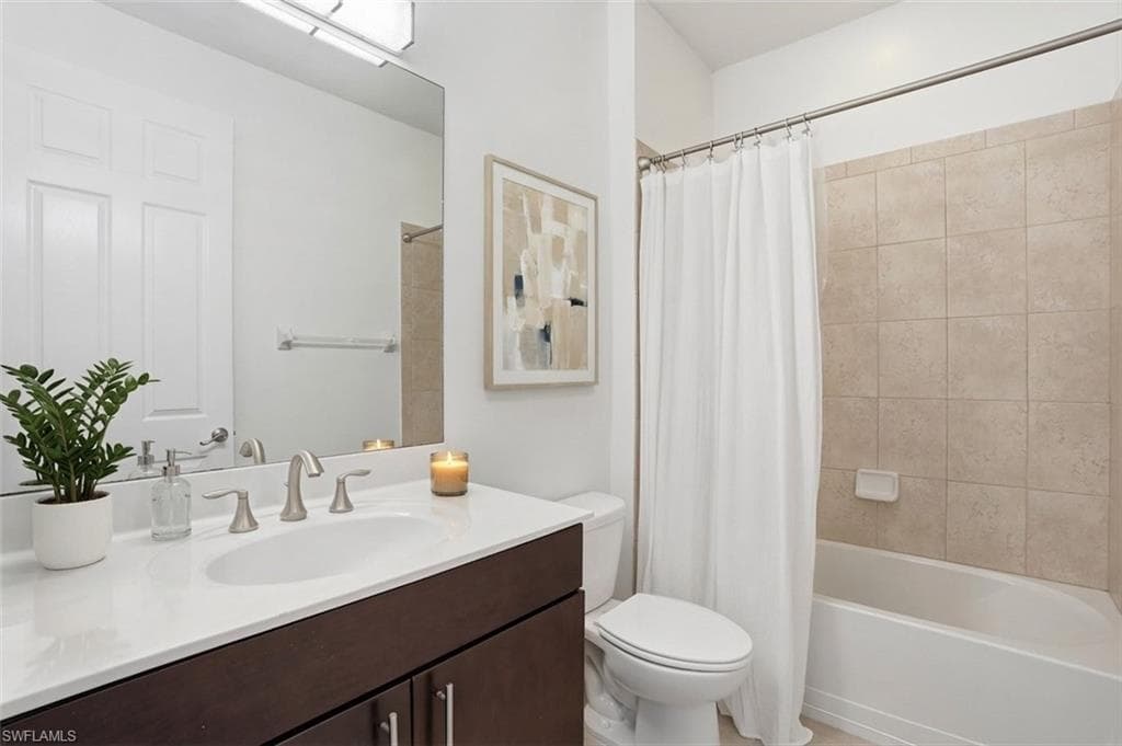 8752 Banyan Bay BLVD-19