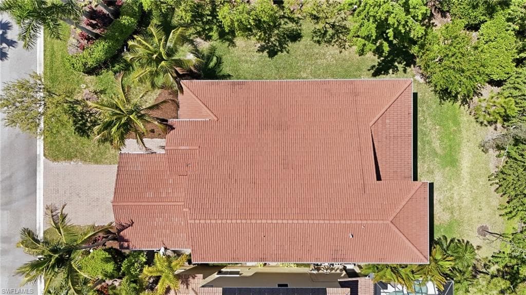 8752 Banyan Bay BLVD-29