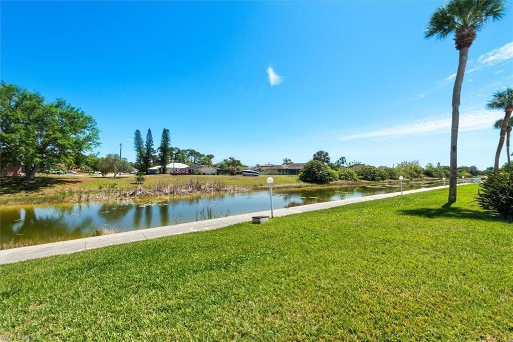 712 Joel BLVD-22