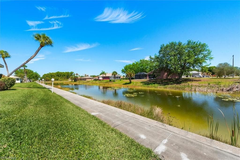 712 Joel BLVD-24