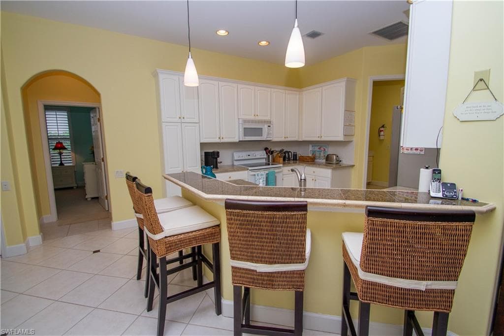 8229 Allendale CT-28