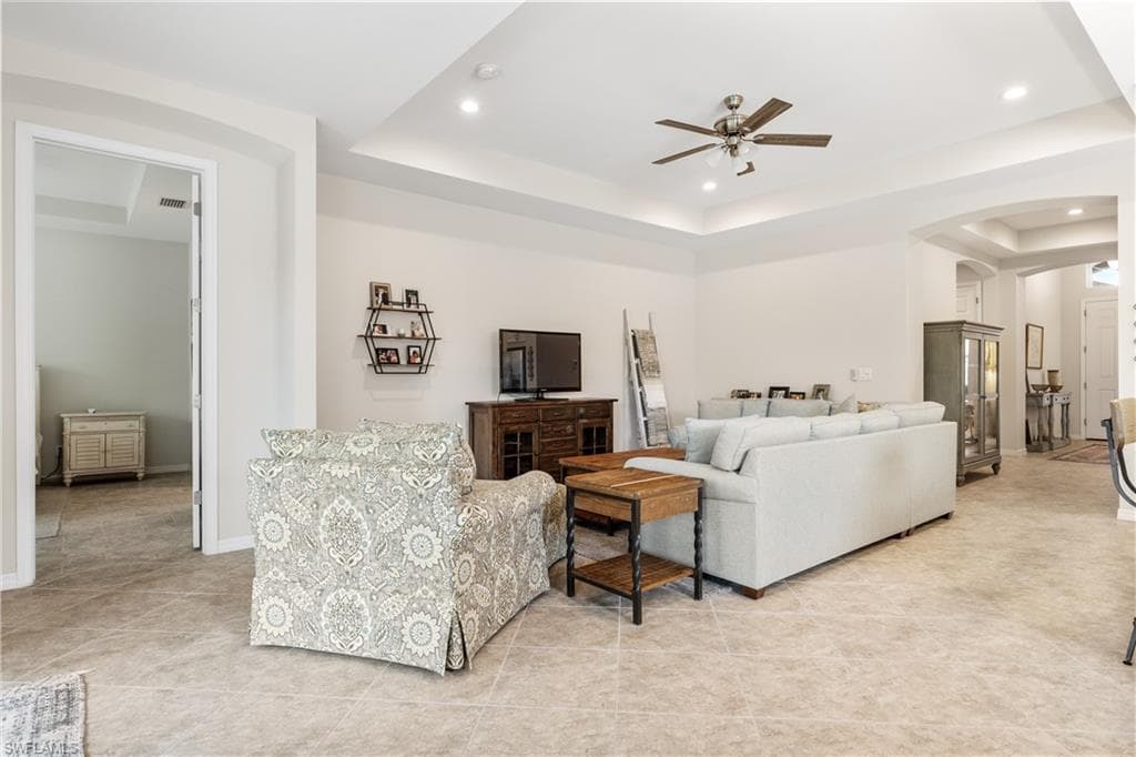 2935 Sunset Pointe CIR-14