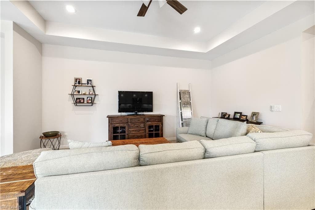 2935 Sunset Pointe CIR-15