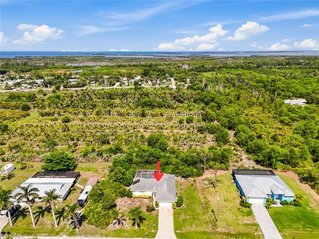 11693 OAKLAND DR-32