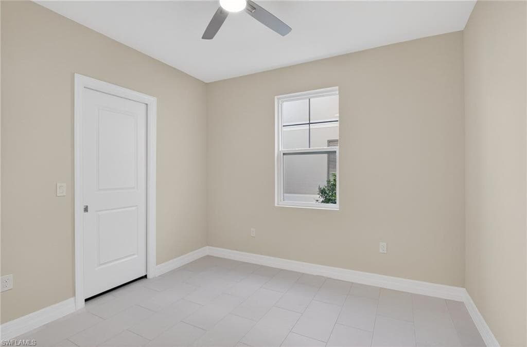 286 Indies DR E 101-12