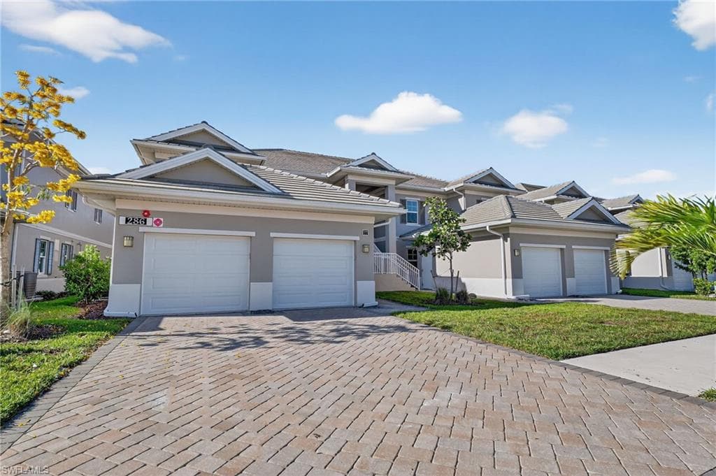 286 Indies DR E 101-20