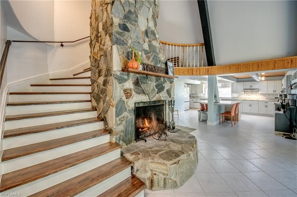 5121 Muddy LN-19
